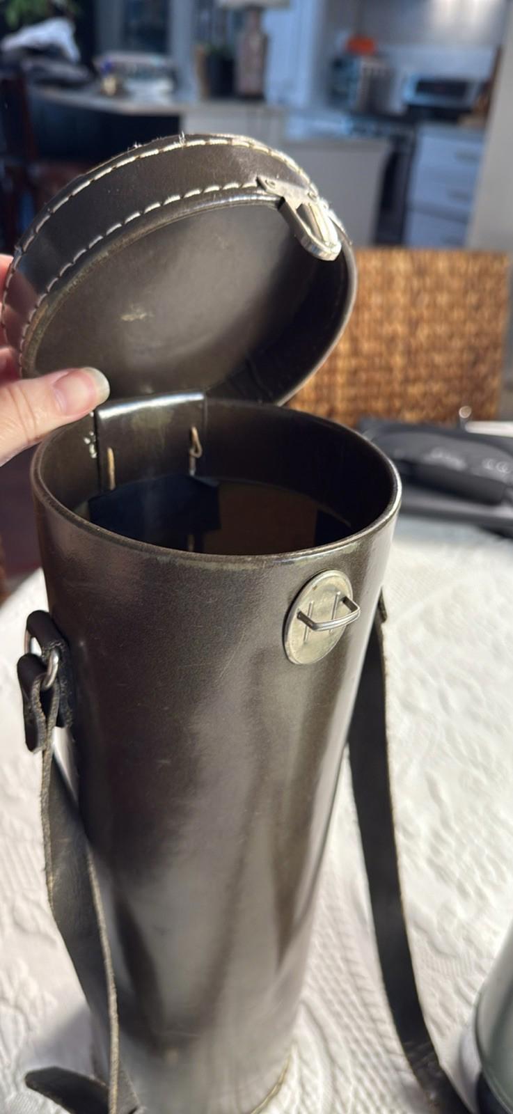 Vintage 1973 Aladdin Stanley Thermos A-944B Quart With Leather Carrying Case